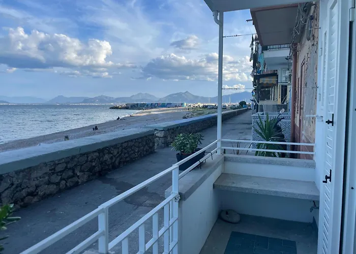 Finestra Sul Mare Ferienhaus *